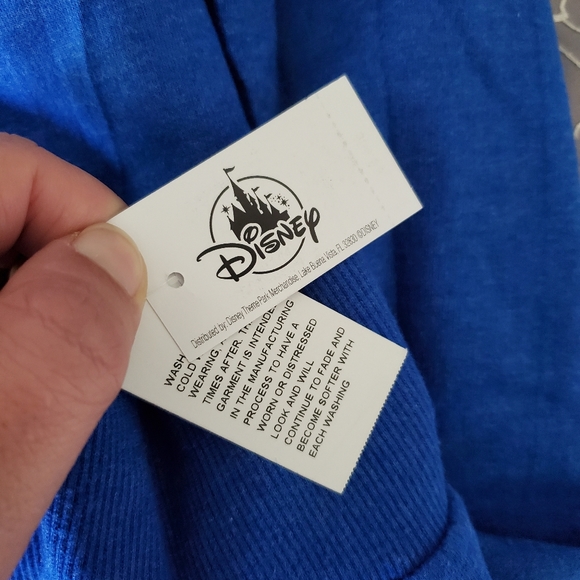 Walt Disney World sweater - Picture 7 of 7